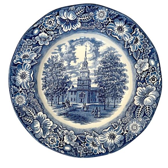 Liberty Blue 10” Dinner Plate Independence Hall American Bicentennial 1980s - Picture 1 of 7